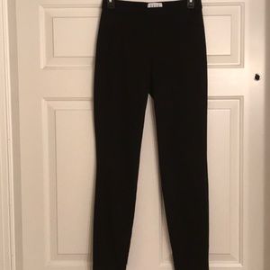 Elle pull on black pants SZ XS